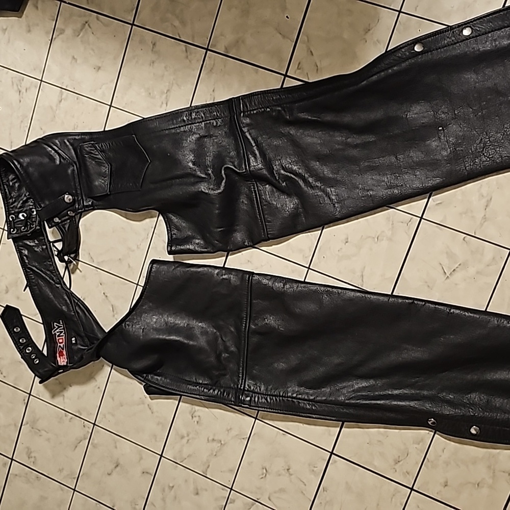 Women's chaps